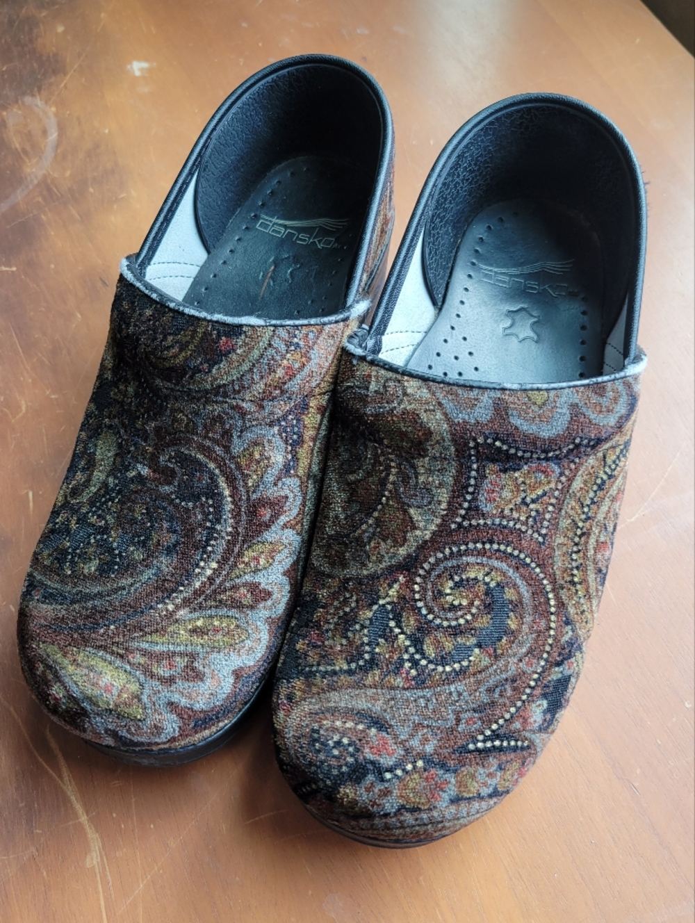Dansko Velvet Paisley Clogs Women's Size 38 Comfort Artsy Eclectic Boho Office